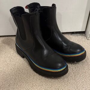 Kurt Geiger girls boots